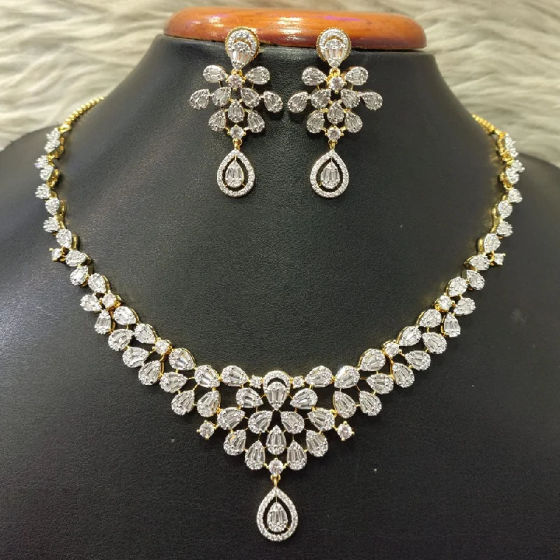 Stylish Gold Chokers-Jain Jewellers Gold Plated American Diamond Necklace Set