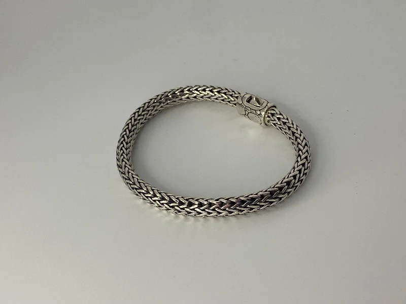 Trendy Bracelets for Men-Braided Silver Bracelet