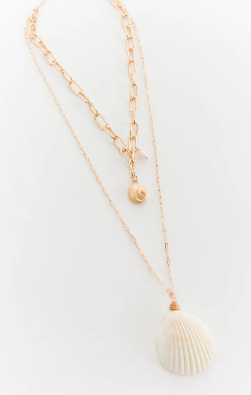 Luxury Crystal Pendant Necklaces-Shell Chain Necklace ~ Gold